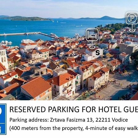 Refresh Boutique Suites - Central Point Vodice Esterno foto