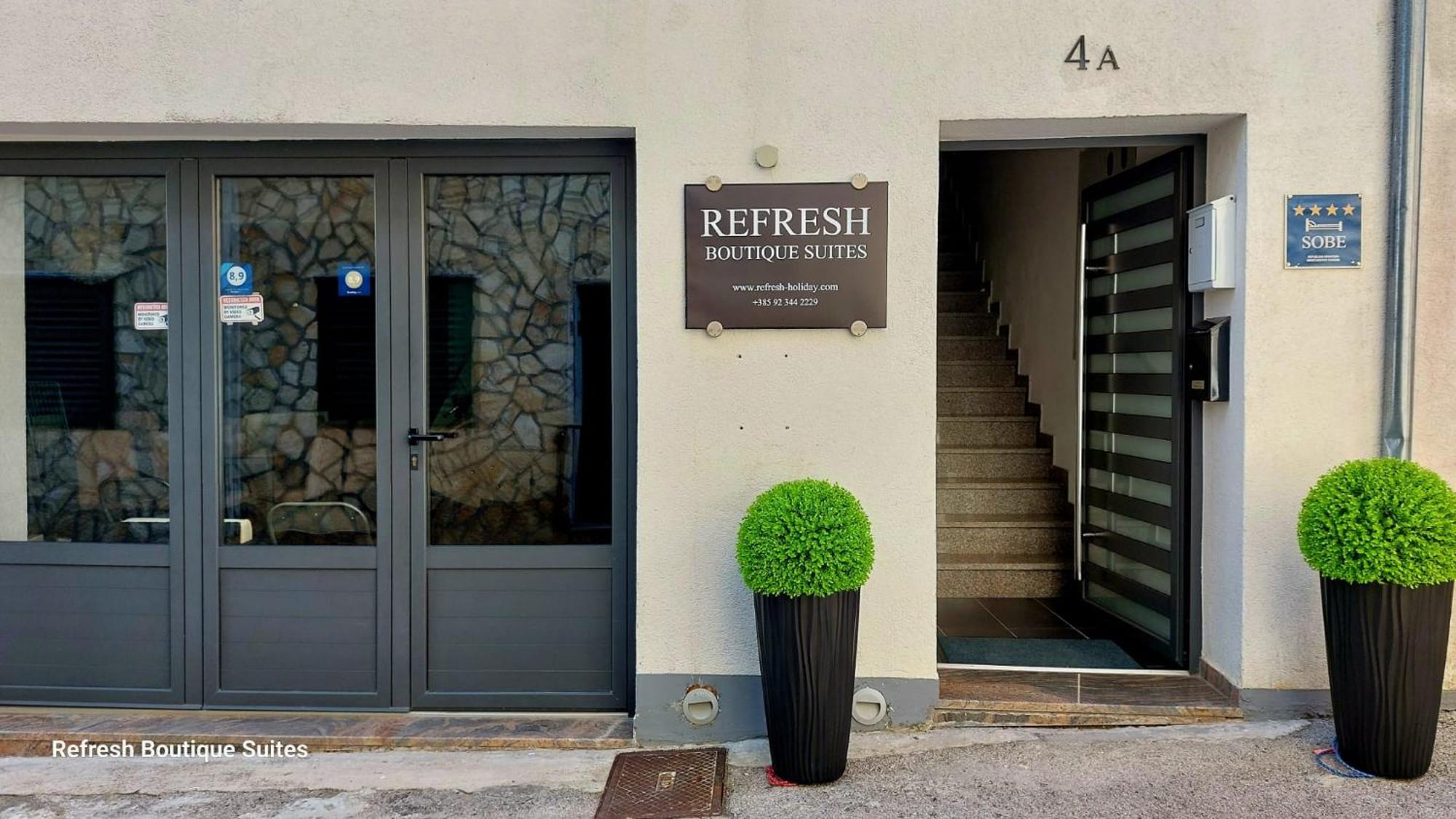 Refresh Boutique Suites - Central Point Vodice Esterno foto