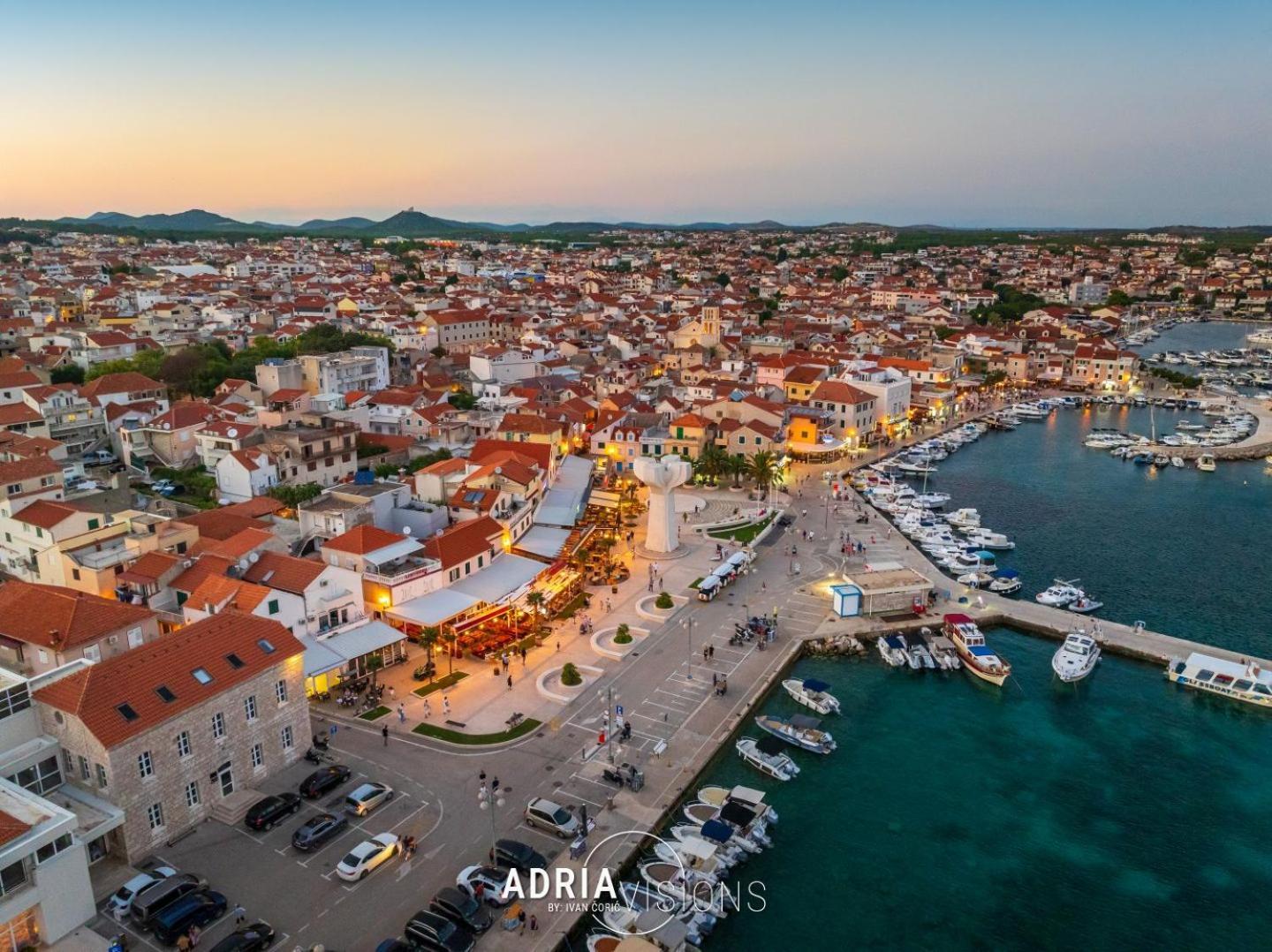 Refresh Boutique Suites - Central Point Vodice Esterno foto