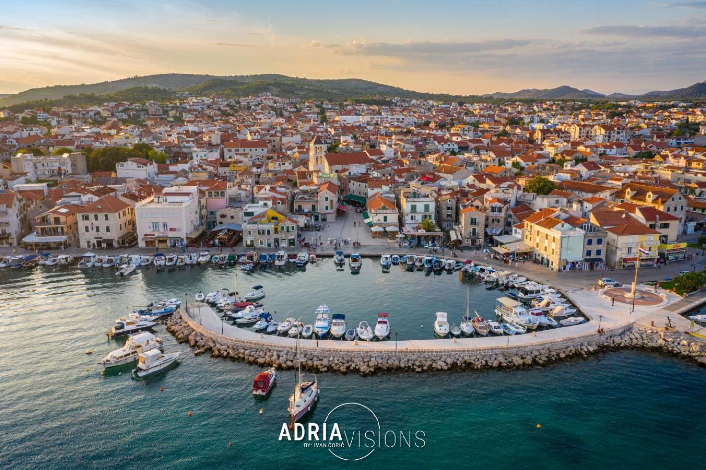 Refresh Boutique Suites - Central Point Vodice Esterno foto